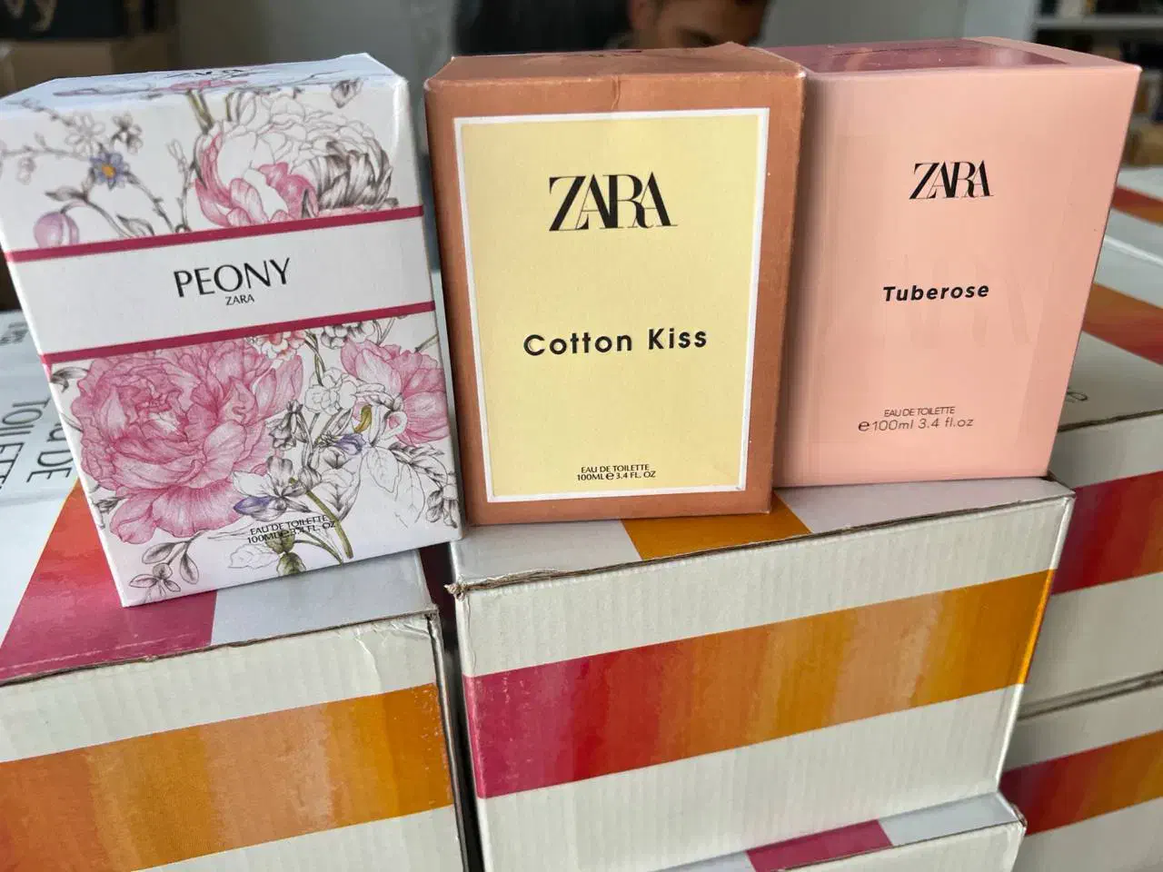 ادکلن زارا صد میل|آرایشی، بهداشتی، درمانی|رشت, گلباغ نماز|دیوار