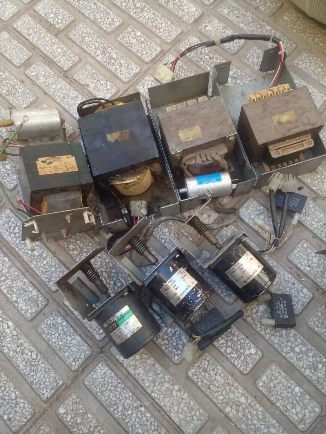 ترانس کاهنده تبدیل و موتور ژاپنی|سایر لوازم برقی|تهران, ترمینال غرب|دیوار