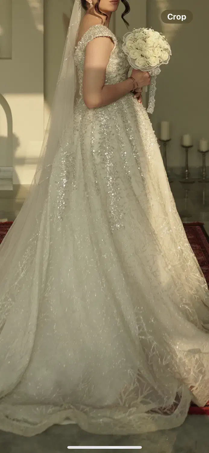 لباس عروس|لباس|رشت, گلسار|دیوار