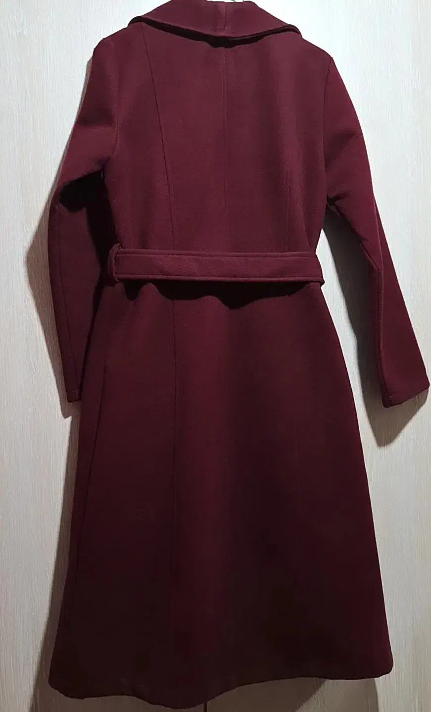 پالتو فوتر زرشکی شیک - رنگ ترند امسال|لباس|رباط‌کریم, رباط‌کریم|دیوار