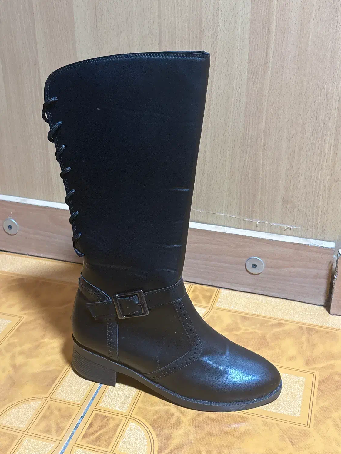 بوت بلند|کیف، کفش، کمربند|خرم‌آباد, |دیوار