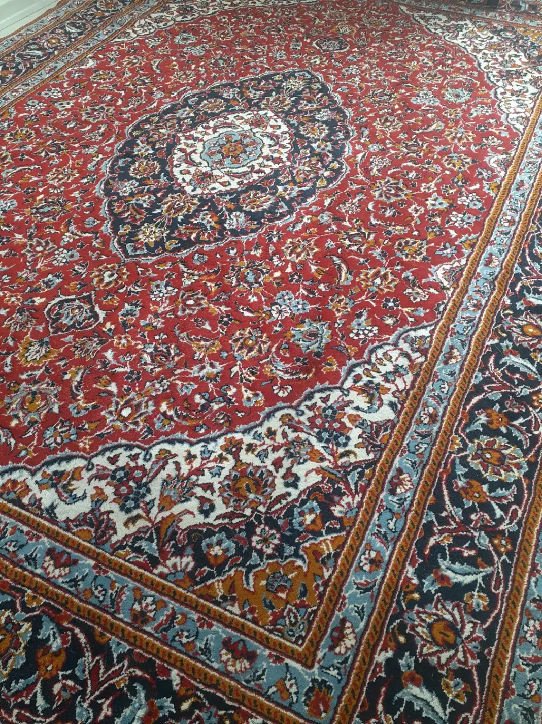 ۲ عدد فرش|فرش|شاهرود, |دیوار