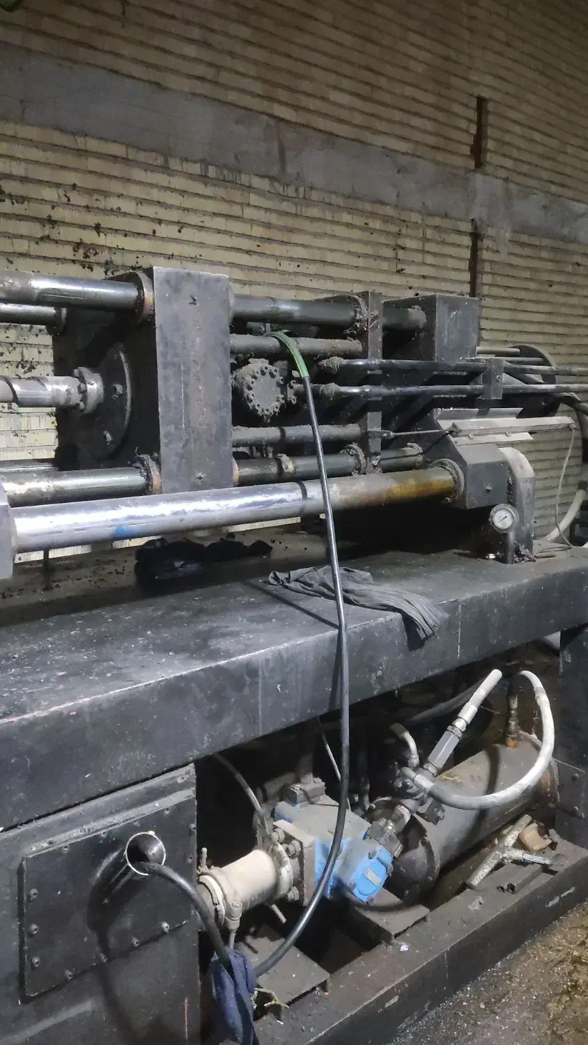 دستگاه تزریق پلاستیک 500 تن|ماشینآلات صنعتی|فورگ, |دیوار