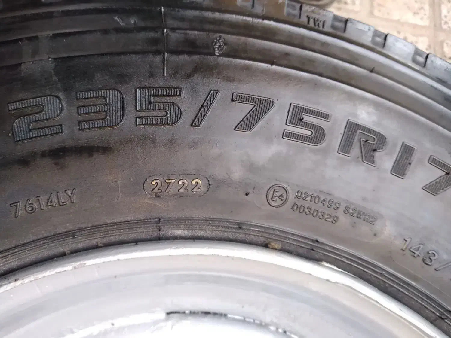 رینگ و لاستیک نیسان|قطعات یدکی و لوازم جانبی|مشهد, مصلی (کارمندان اول)|دیوار