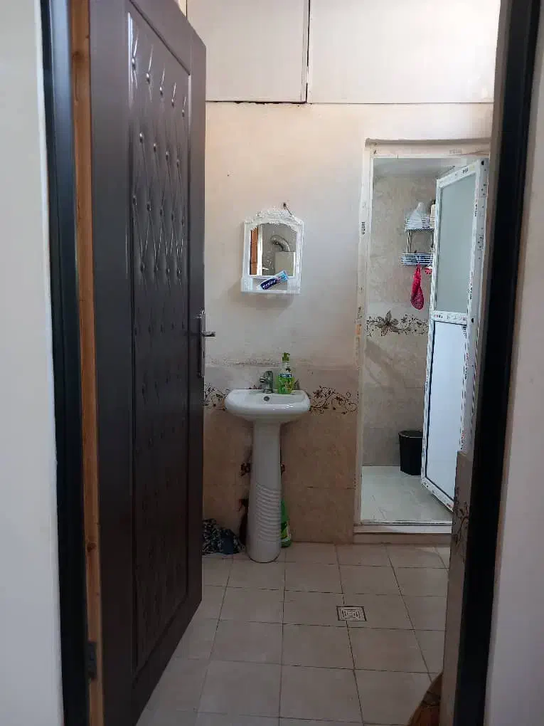 خانه اجاره ای جماران تخلیه فوری یه خواب تمیز|اجارهٔ خانه و ویلا|رشت, جماران|دیوار