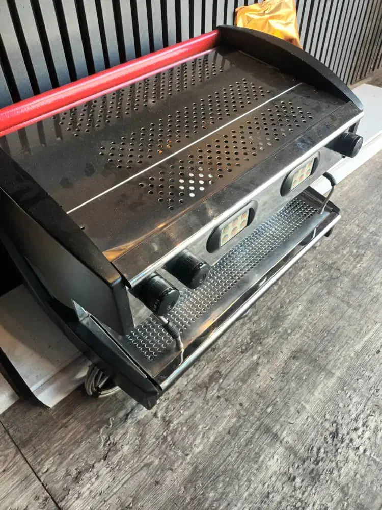 دستگاه صنعتی اسپرسو ساز|کافی‌شاپ و رستوران|تهران, مشیریه|دیوار