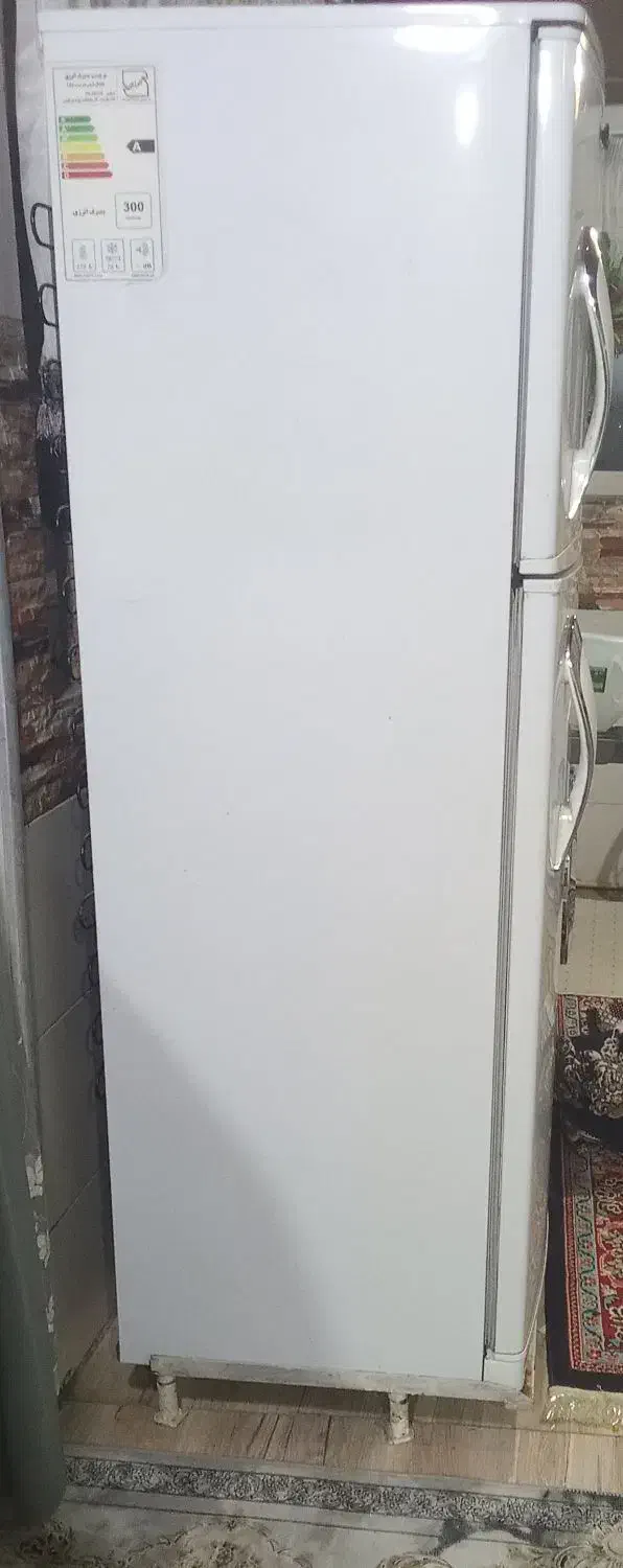 یخچال|یخچال و فریزر|بومهن, |دیوار