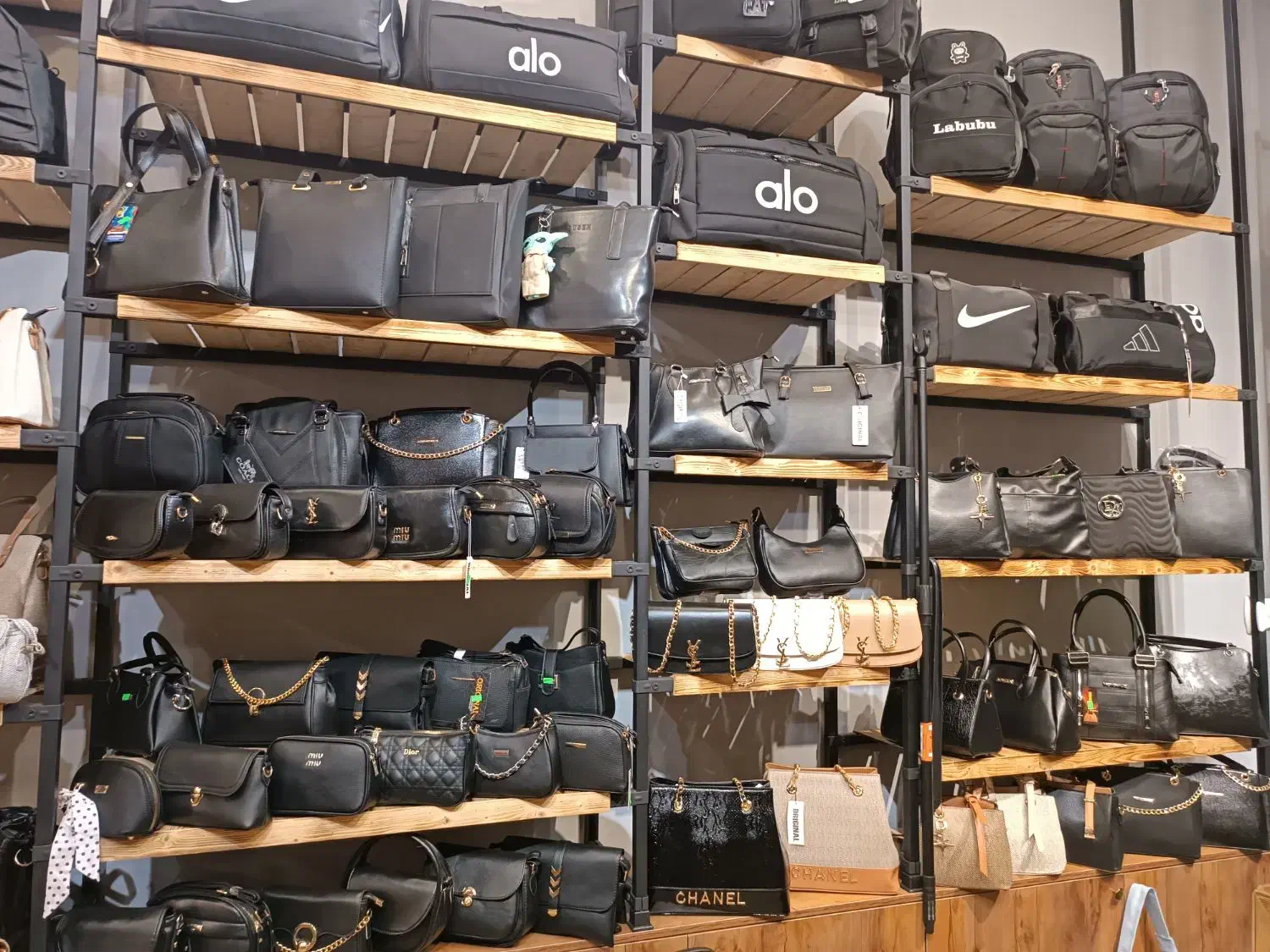 کیف زنانه پاسپورتی ساک ورزشی چمدان کیف کارتی|کیف، کفش، کمربند|مشهد, چهنو|دیوار