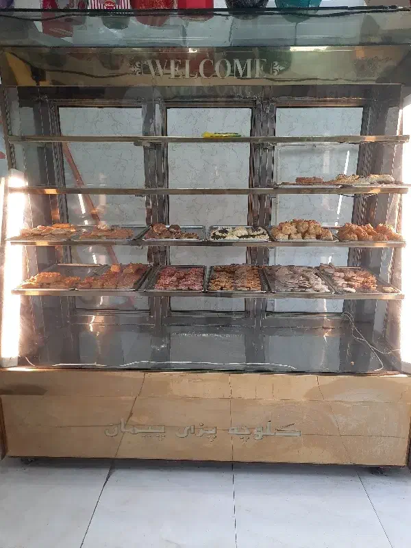 ویترین شیرینی خشک|فروشگاه و مغازه|شفت, |دیوار