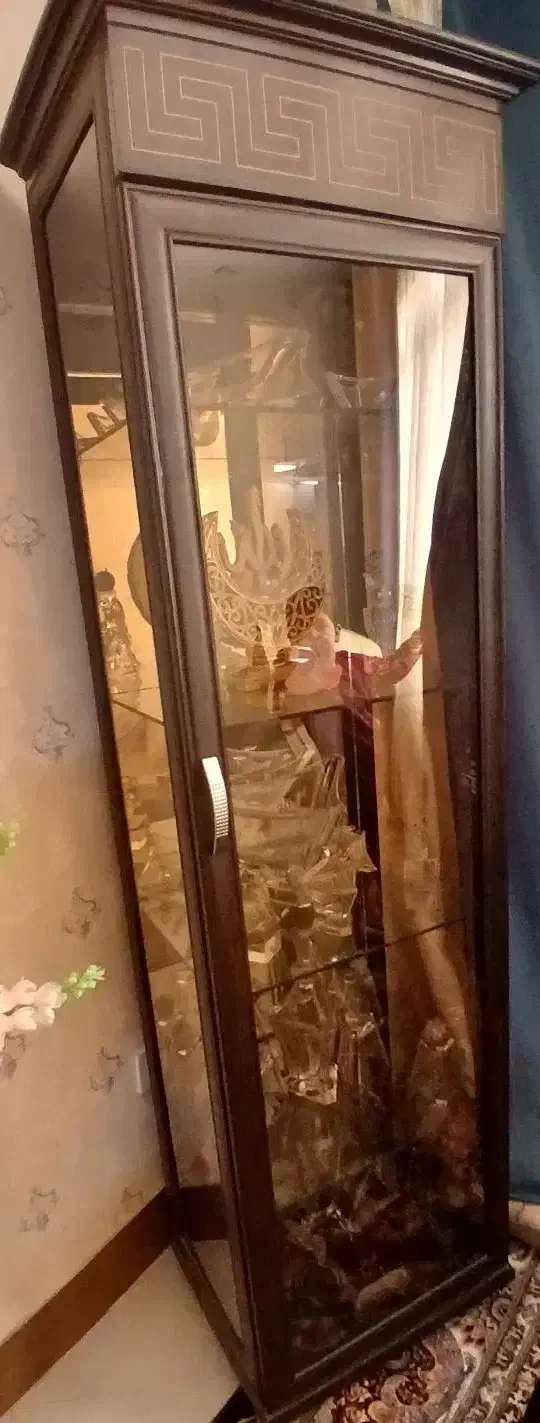 ویترین کاملا سالم و نو|بوفه، ویترین، کنسول|ری, شهادت|دیوار