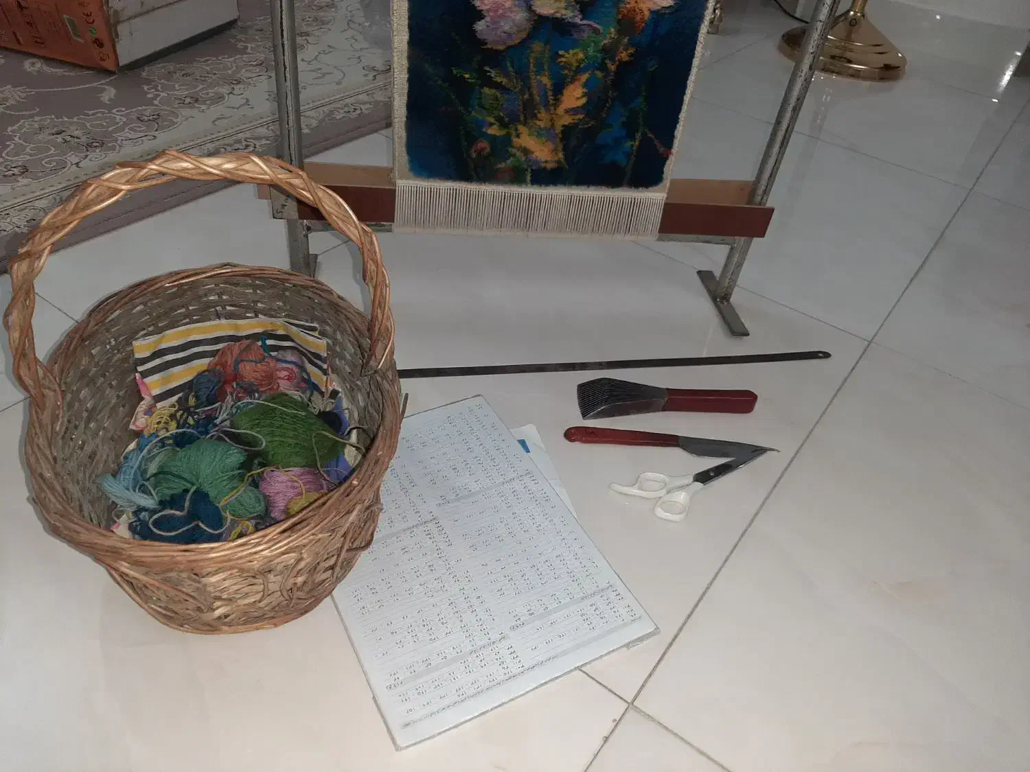 دارقالی به همراه وسایل وقالیچه|ابزارآلات|رشت, رشتیان|دیوار