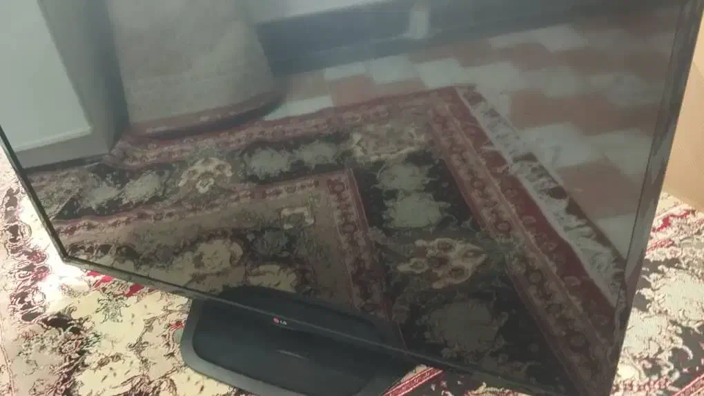 تلویزیون LG|تلویزیون و پروژکتور|اسکو, |دیوار