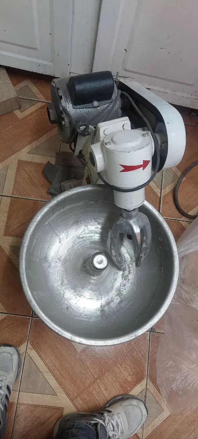 خمیرگیر ۱۰ کیلویی نونو|سایر لوازم برقی|قم, شهرک فاطمیه|دیوار