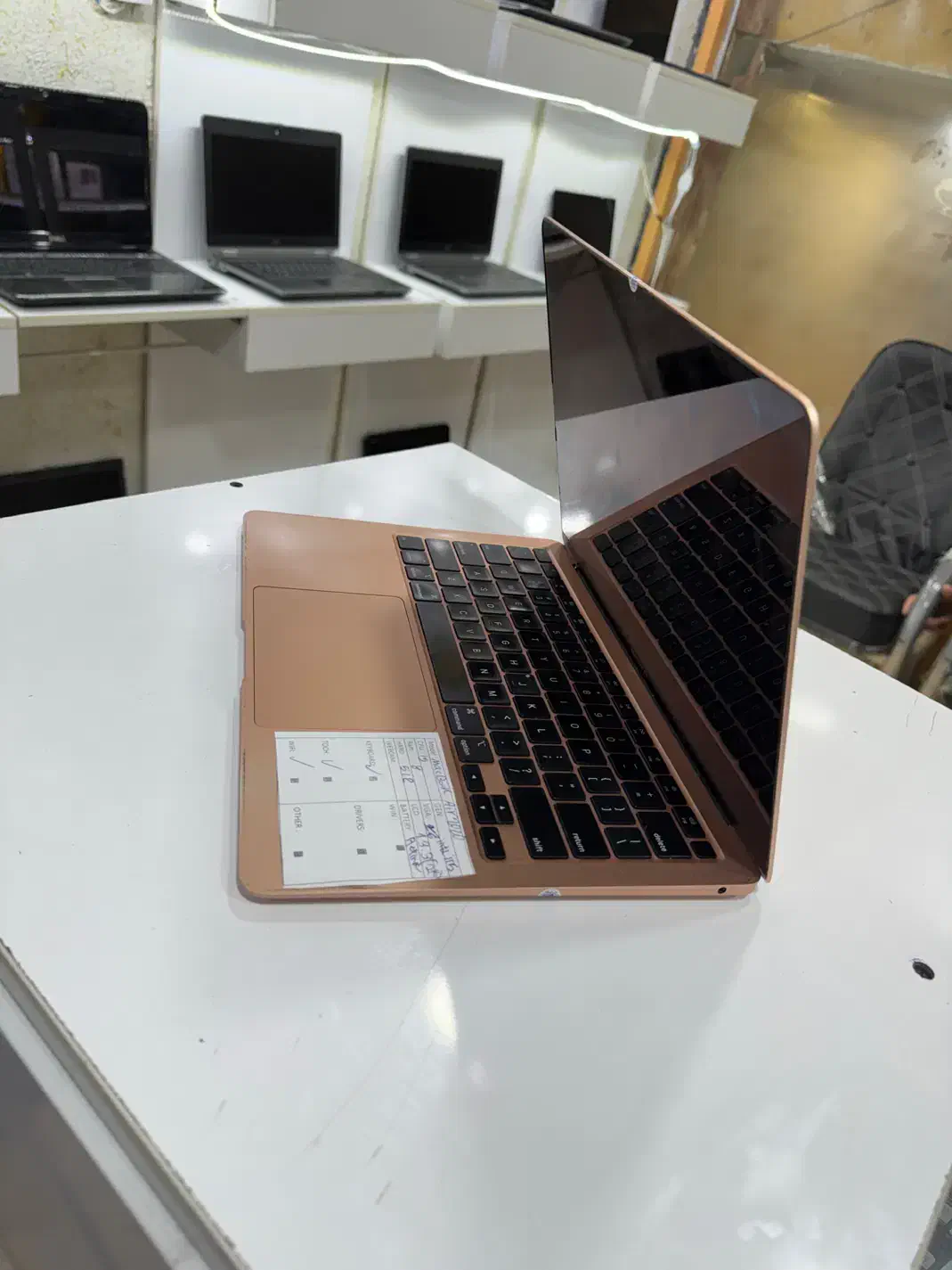 مک بوک پرو ۲۰۲۰شهرلپ تاپ صادقی|رایانه همراه|خرم‌آباد, |دیوار