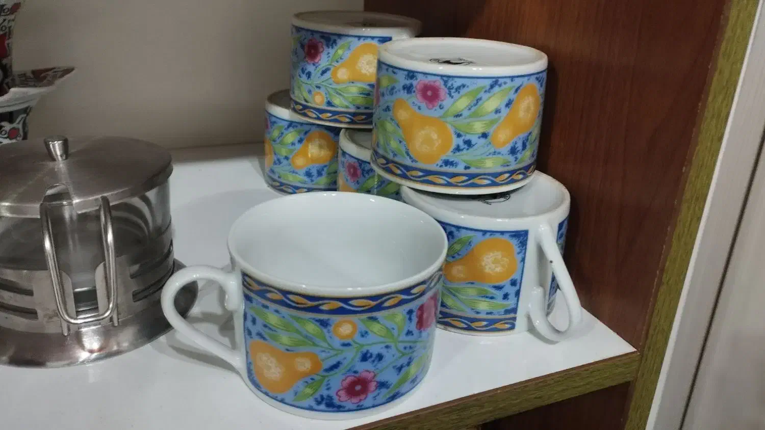 ظروف استفاده نشده  باقیمت مناسب|ظروف سرو و پذیرایی|بندر انزلی, آذربایجان|دیوار