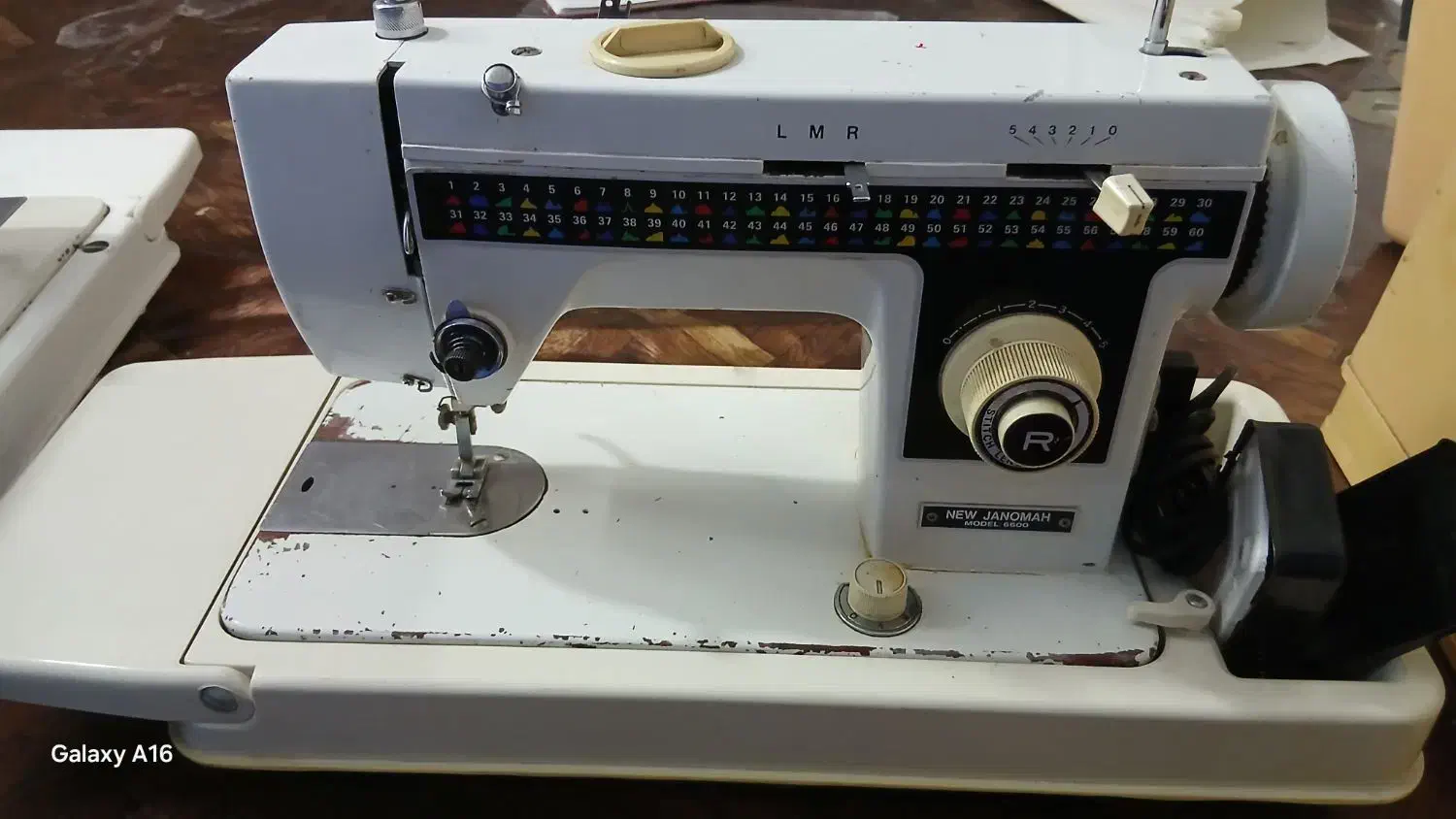 چرخ خیاطی|چرخ خیاطی و ریسندگی|فاروج, |دیوار