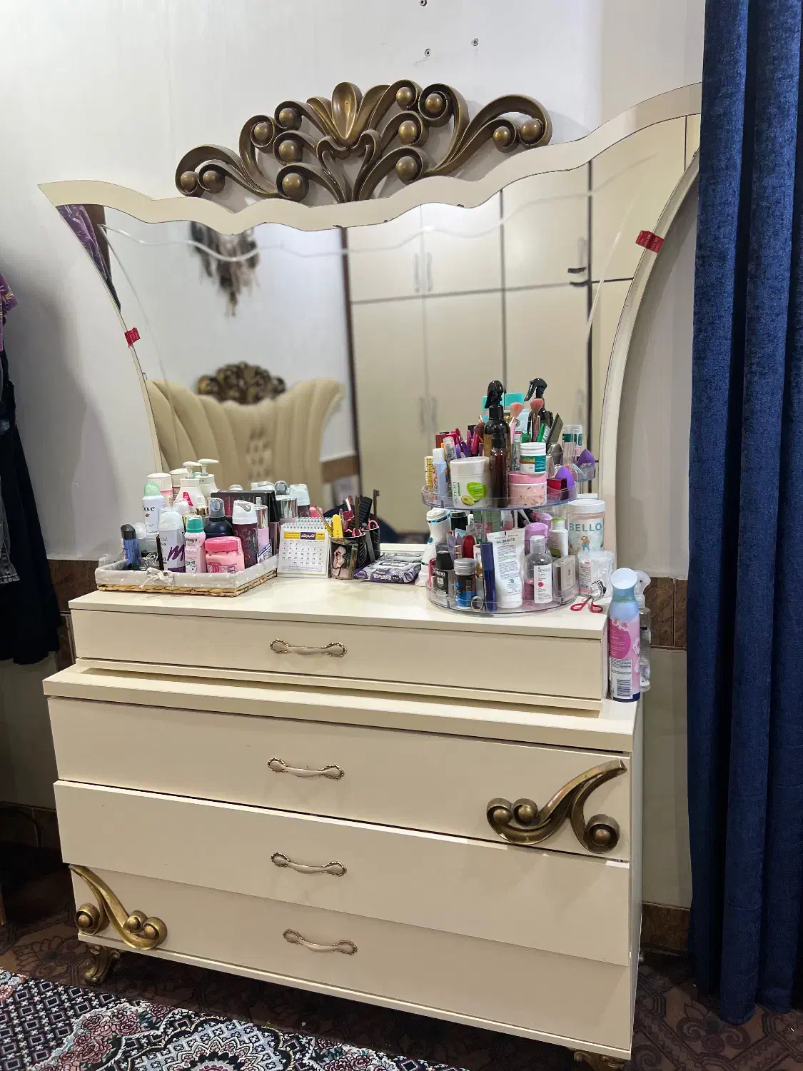 سرویس خواب|تخت و سرویس خواب|باوی, |دیوار