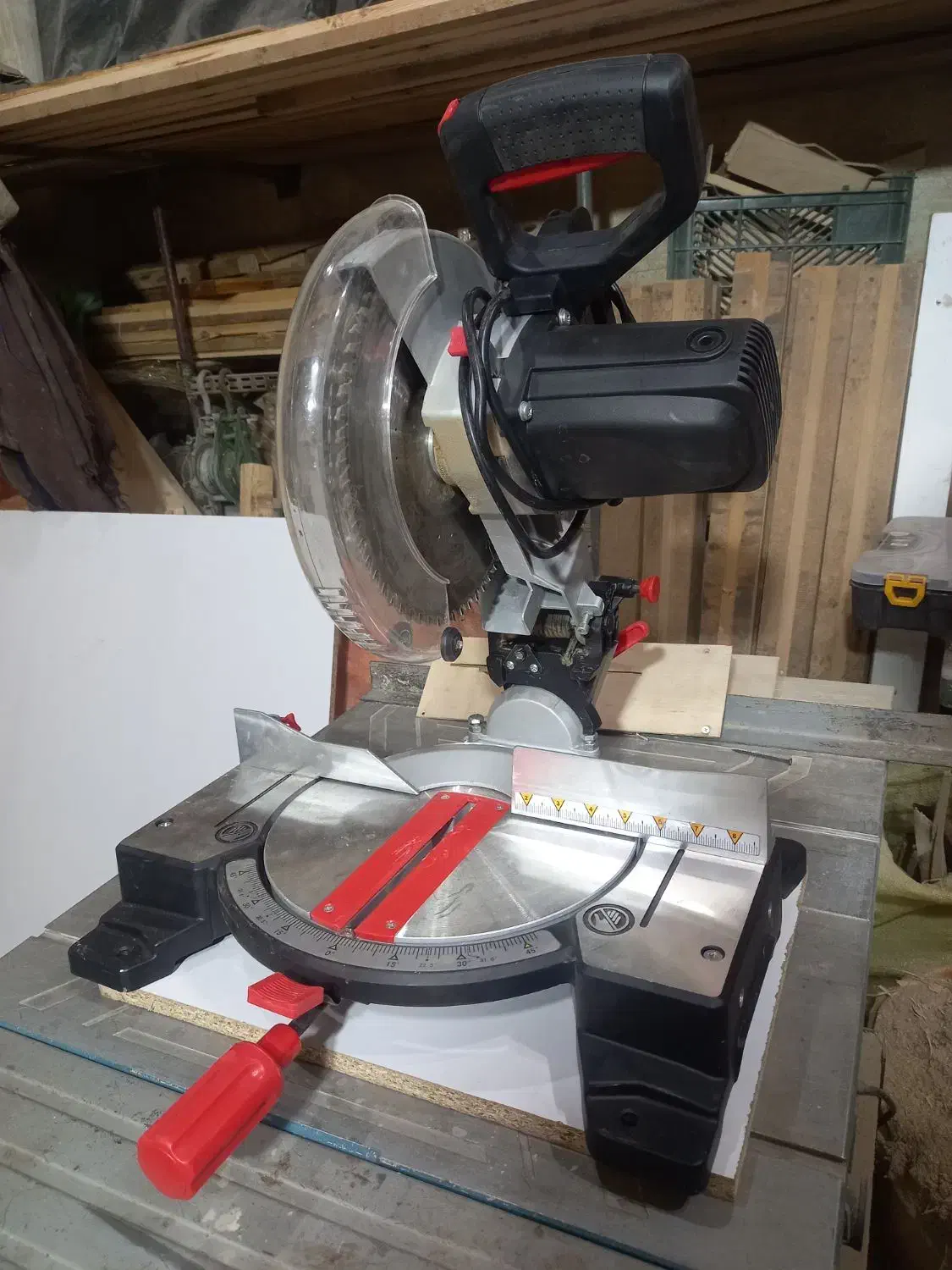 اره فارسی بر|ماشینآلات صنعتی|رشت, لاکان شهر|دیوار