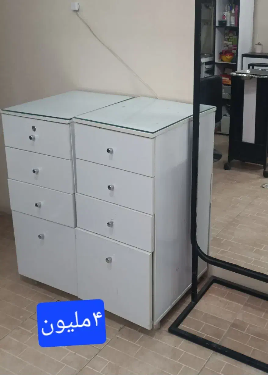 وسایل کامل سالن زیبایی|آرایشگاه و سالن‌های زیبایی|اراک, |دیوار