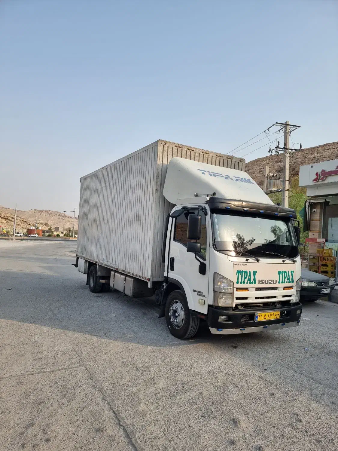فروش کامیون ایسوزو ۸ تن مدل ۹۶ مسقف فلزی|خودرو سنگین|لار, |دیوار