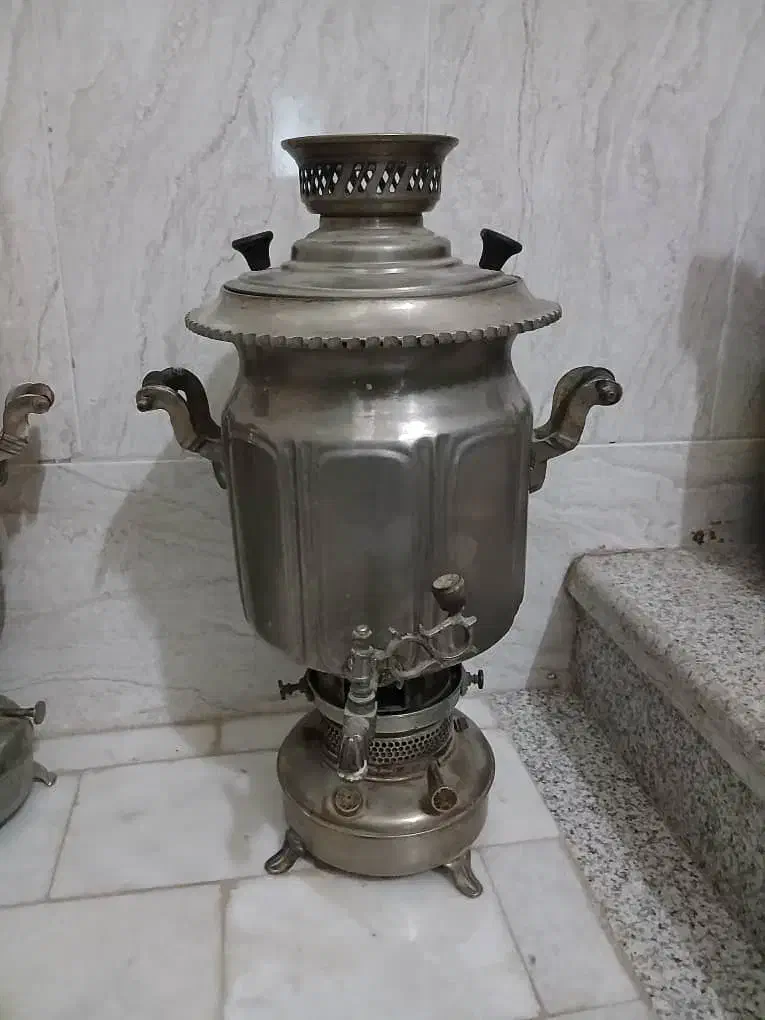 سماور نفتی قدیمی|کلکسیون اشیاء عتیقه|اردکان, |دیوار