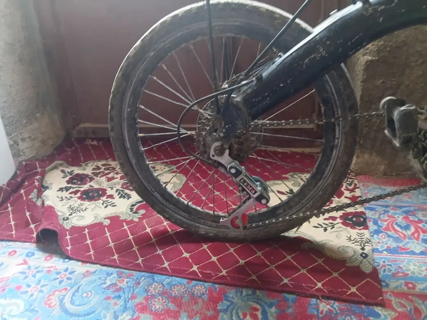 دوچرخه ۲۰ کمک دار|دوچرخه، اسکیت، اسکوتر|زهک, |دیوار