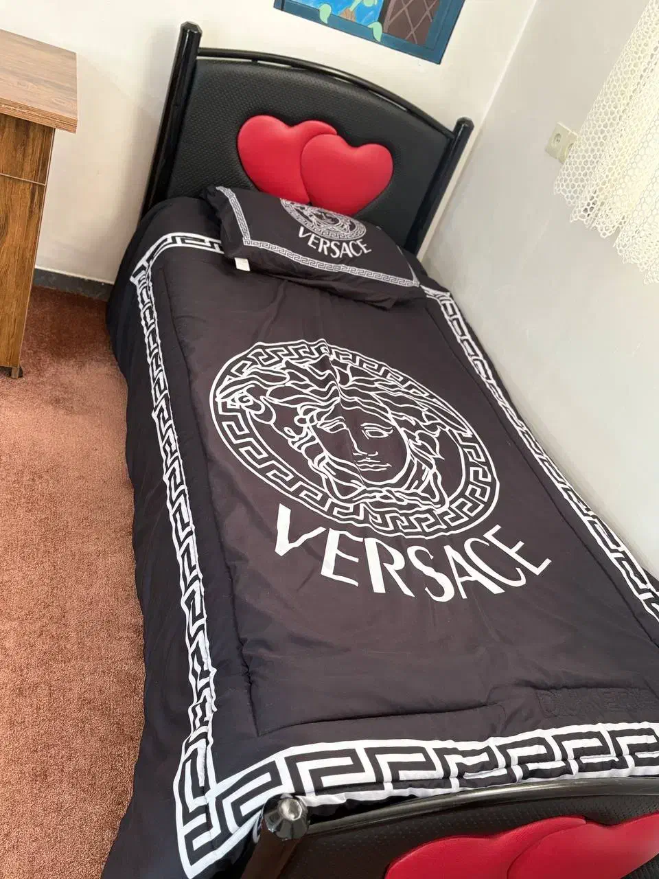 کمد ومیز وتخت|تخت و سرویس خواب|فرخ‌شهر, |دیوار