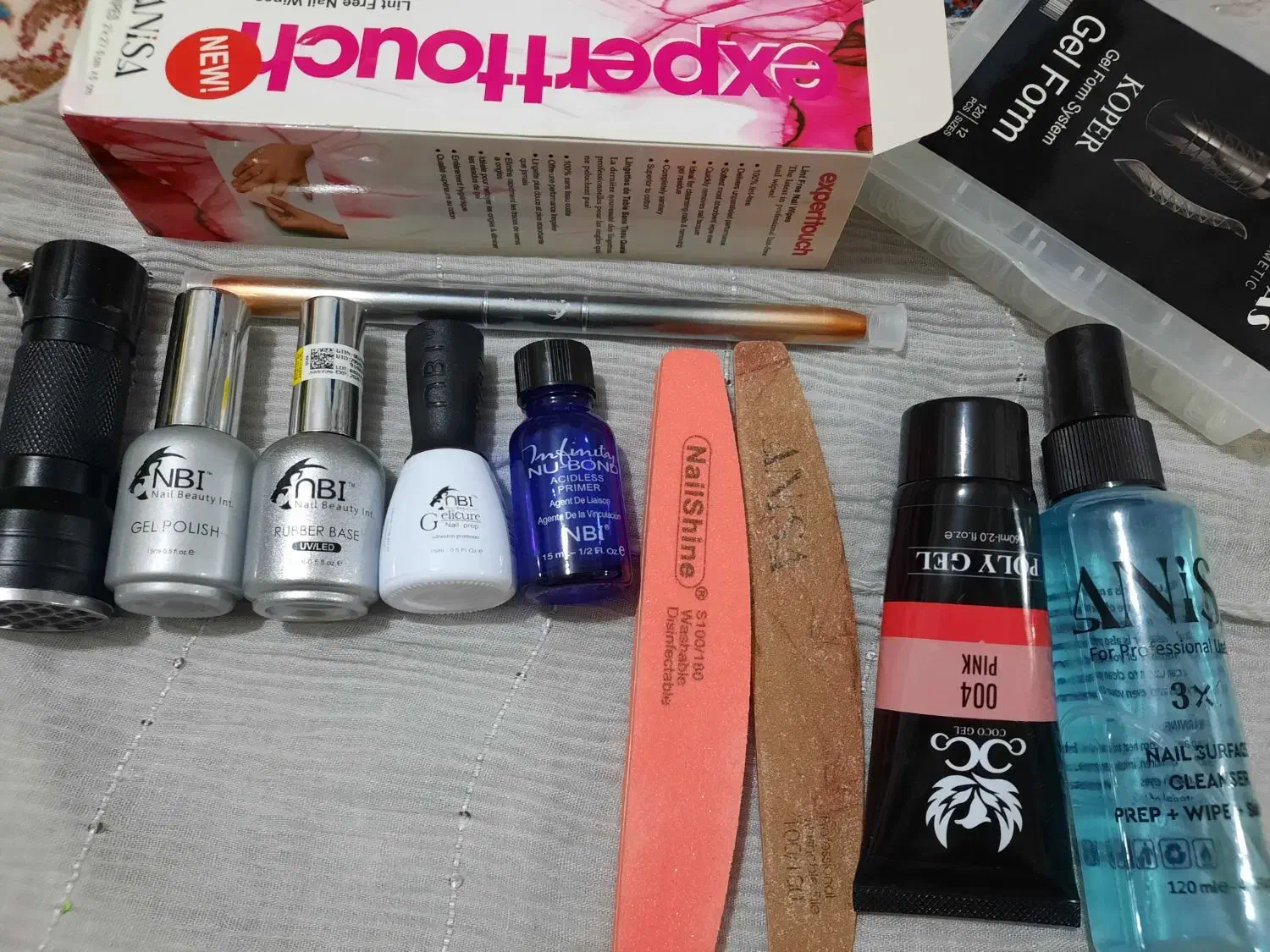 لوازم کاشت ناخن|آرایشی، بهداشتی، درمانی|رشت, استقامت ۱|دیوار