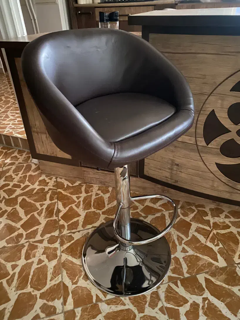 ۴ عدد صندلی میز نهارخوری سالم|میز و صندلی غذاخوری|رودسر, |دیوار