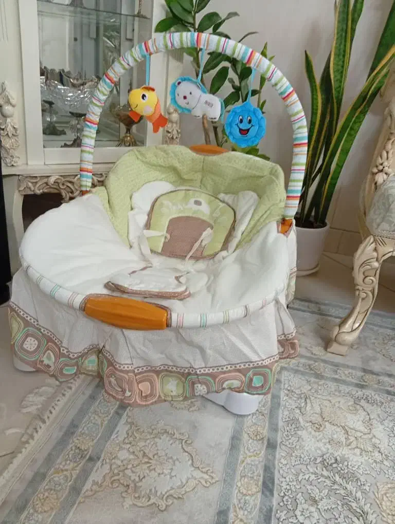 گهواره  تاپ برقی نوزاد|کالسکه و لوازم جانبی|ری, دولتآباد|دیوار
