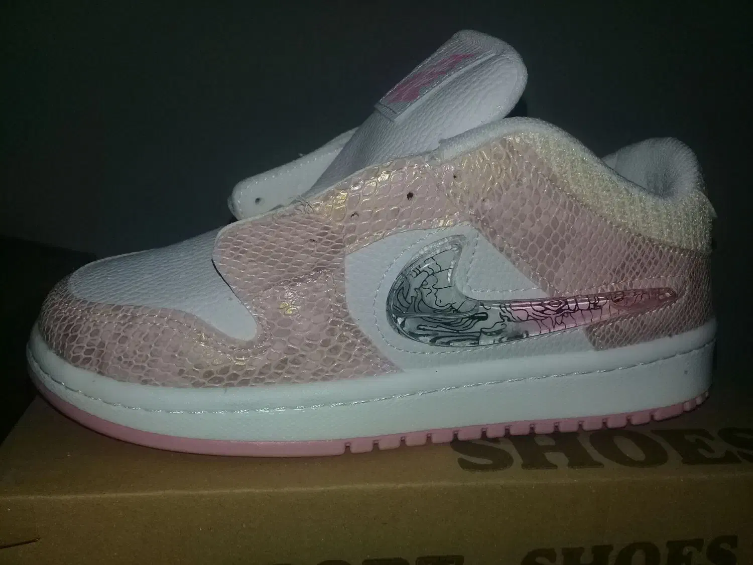 کفش|کیف، کفش، کمربند|شادگان, |دیوار