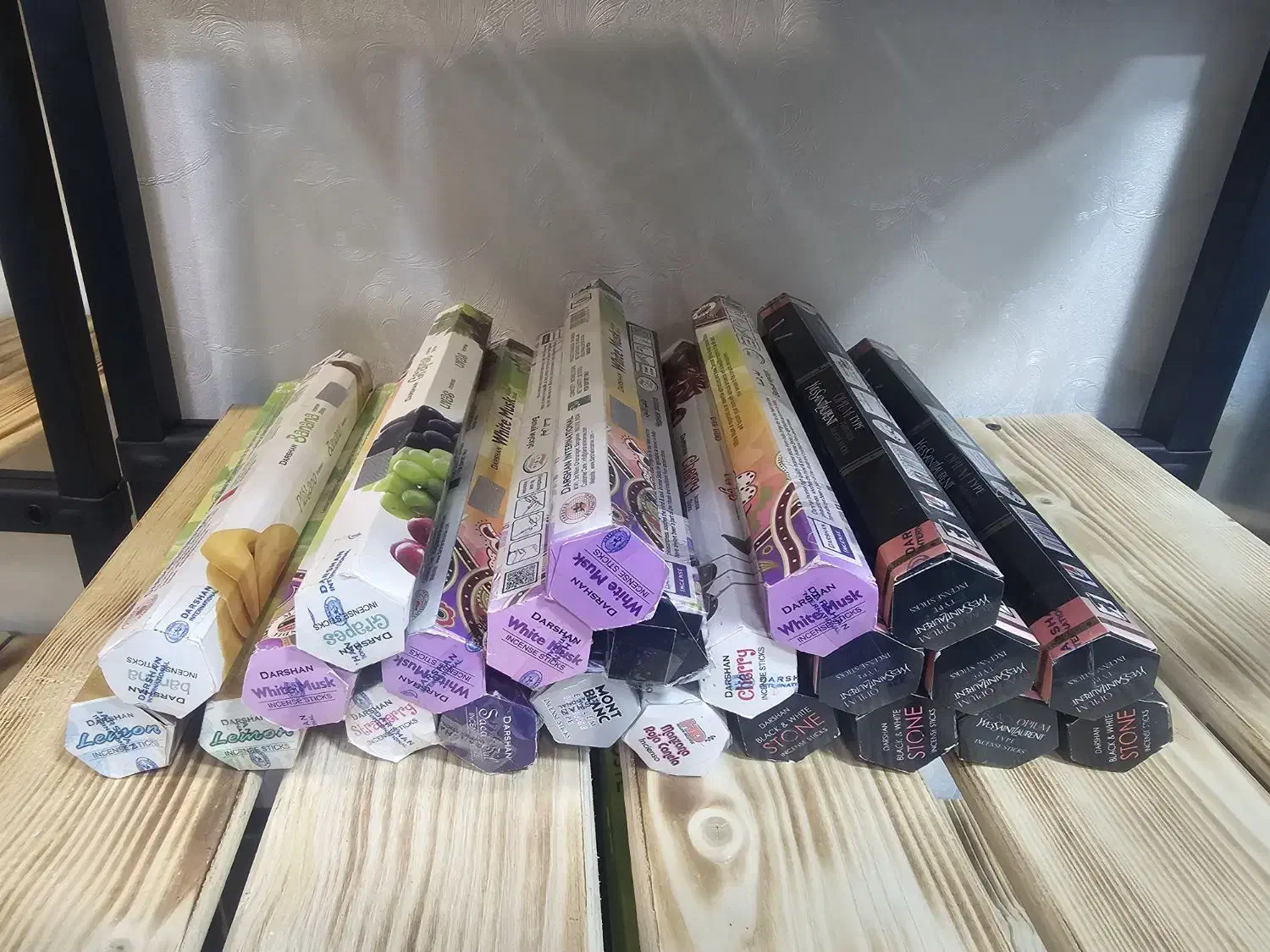 فروش تعدادی عود|آرایشی، بهداشتی، درمانی|اصفهان, سپاهان‌شهر|دیوار