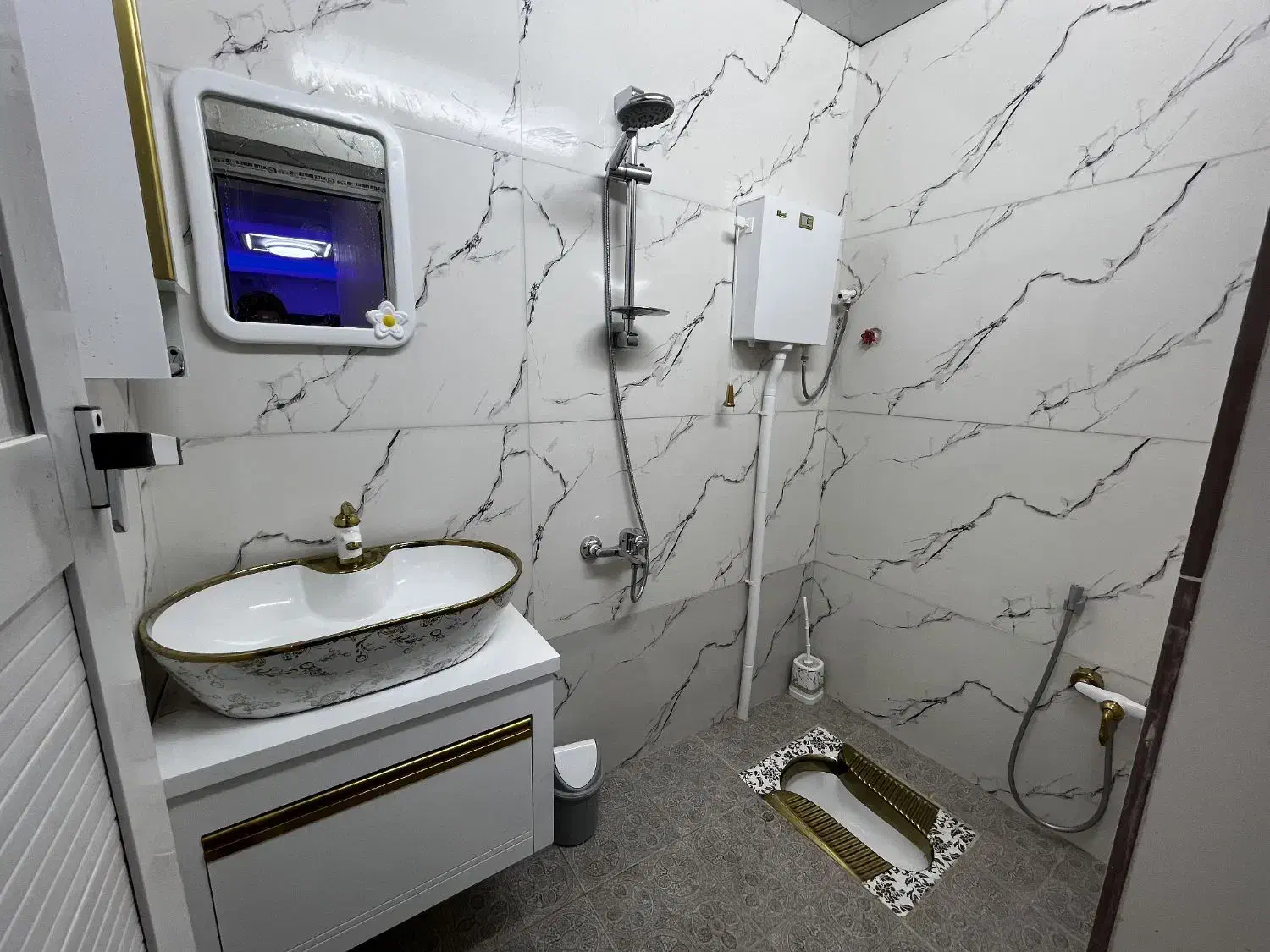 سوییت محدوده بازار درگهان|اجارهٔ کوتاهمدت آپارتمان و سوئیت|درگهان, |دیوار