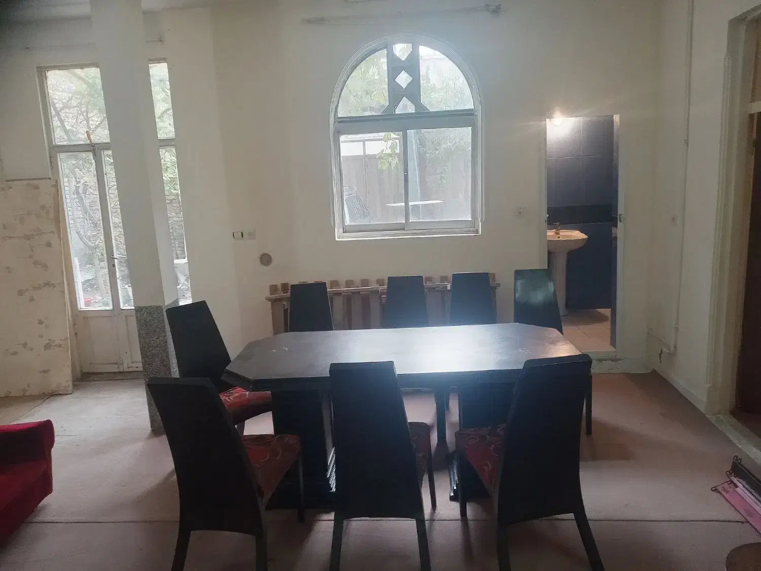 مبل ۷نفره محکم و سالم|مبلمان خانگی و میز عسلی|همدان, |دیوار