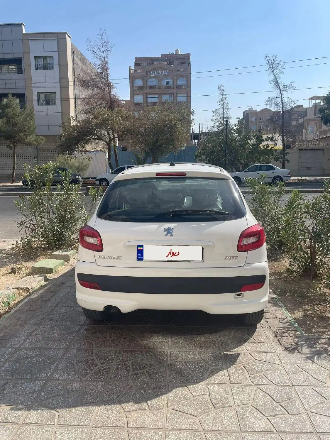 ۲۰۷|خودرو سواری و وانت|زاهدان, |دیوار