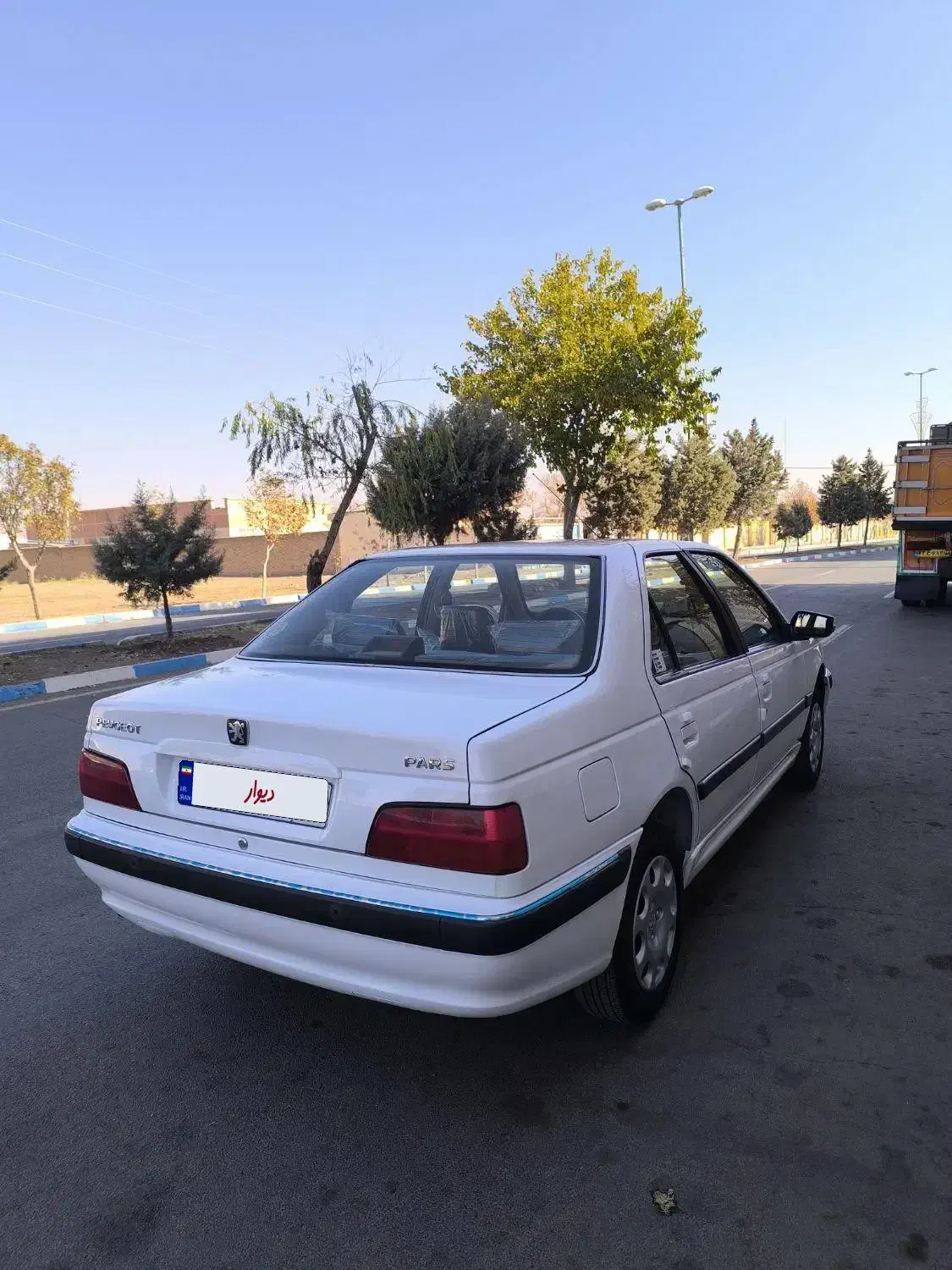 پژو پارس سال مدل 1400 درحدنو خشگ تک برگ کمکار...|خودرو سواری و وانت|قزوین, |دیوار