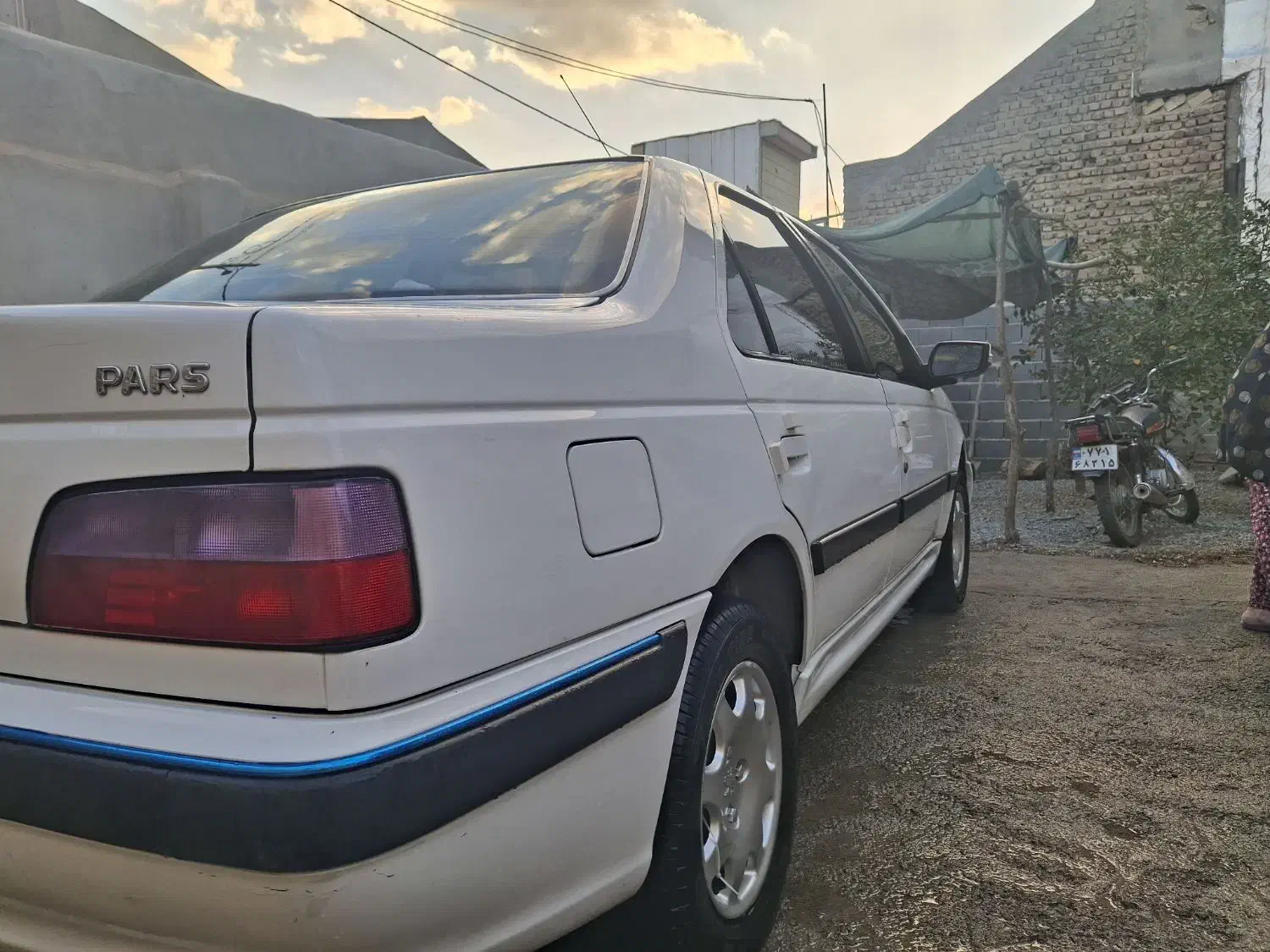 پژو پارس سال1401|خودرو سواری و وانت|بروجرد, |دیوار