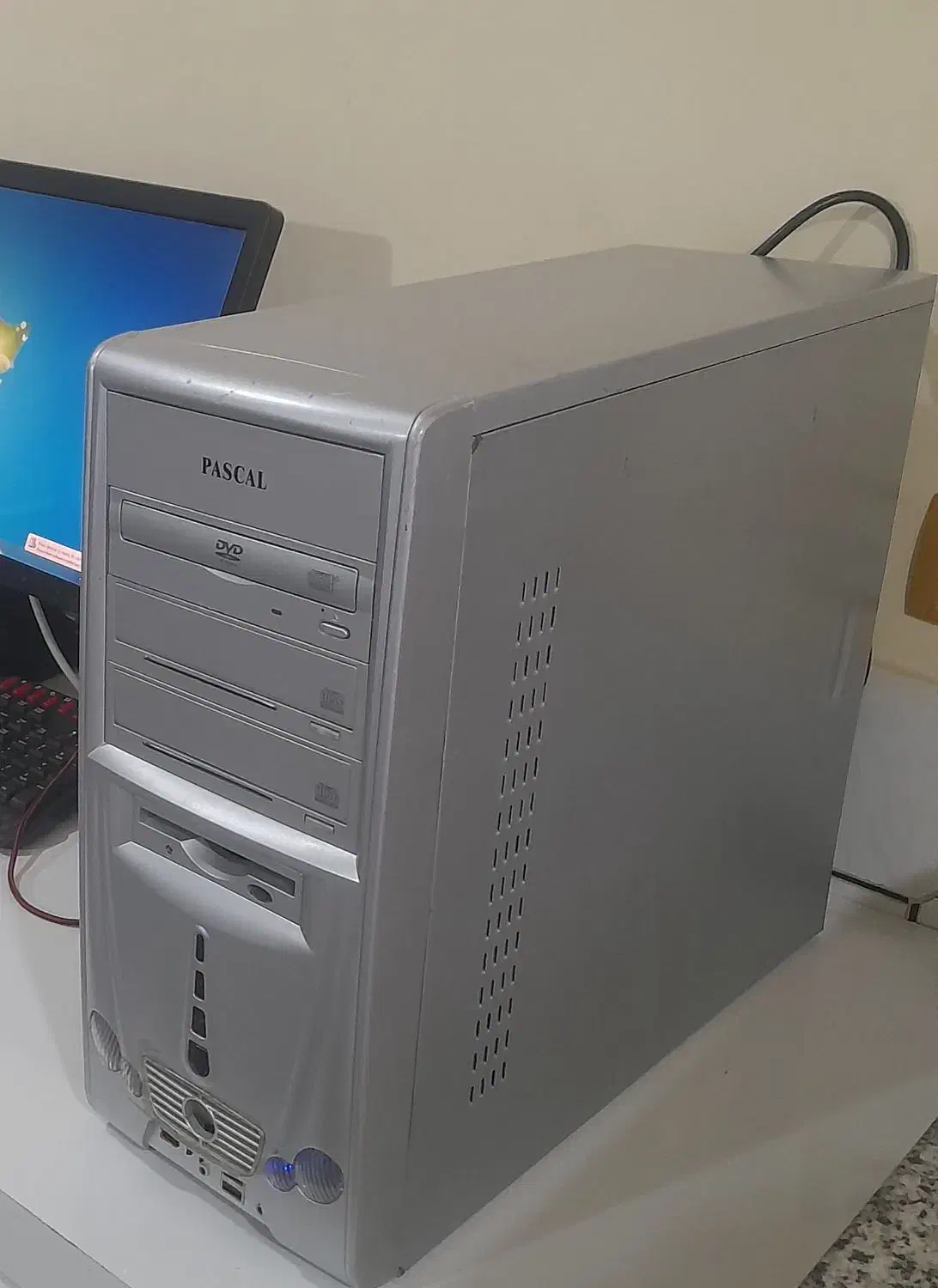 کیس کاملا سالم|رایانه رومیزی|نجف‌آباد, امام خمینی|دیوار