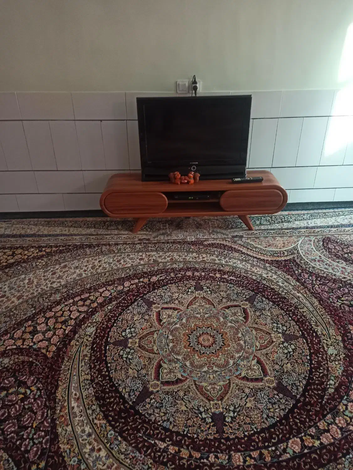 ال سی دی 32سالم مارک اکسویژن|تلویزیون و پروژکتور|ابریشم, |دیوار