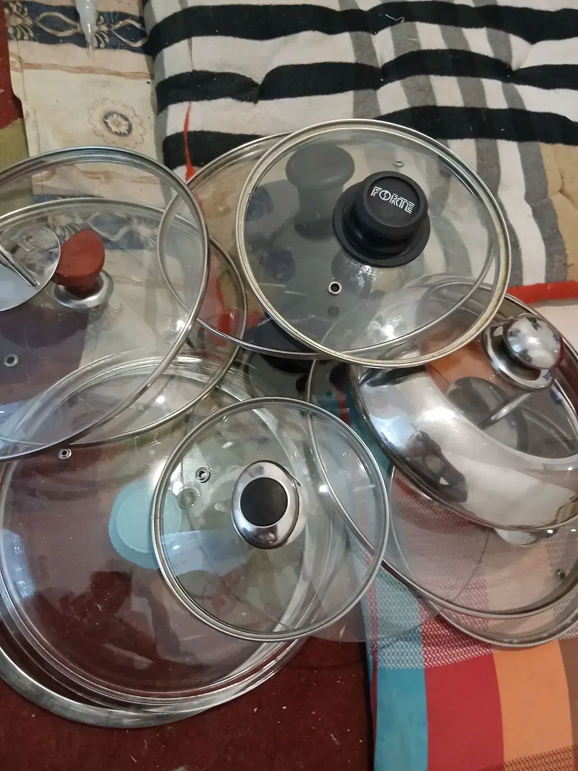 تعدادی درب قابلمه پیرکس اصل|ظروف پخت‌وپز|هشتگرد, شهرک ایران خودرو|دیوار