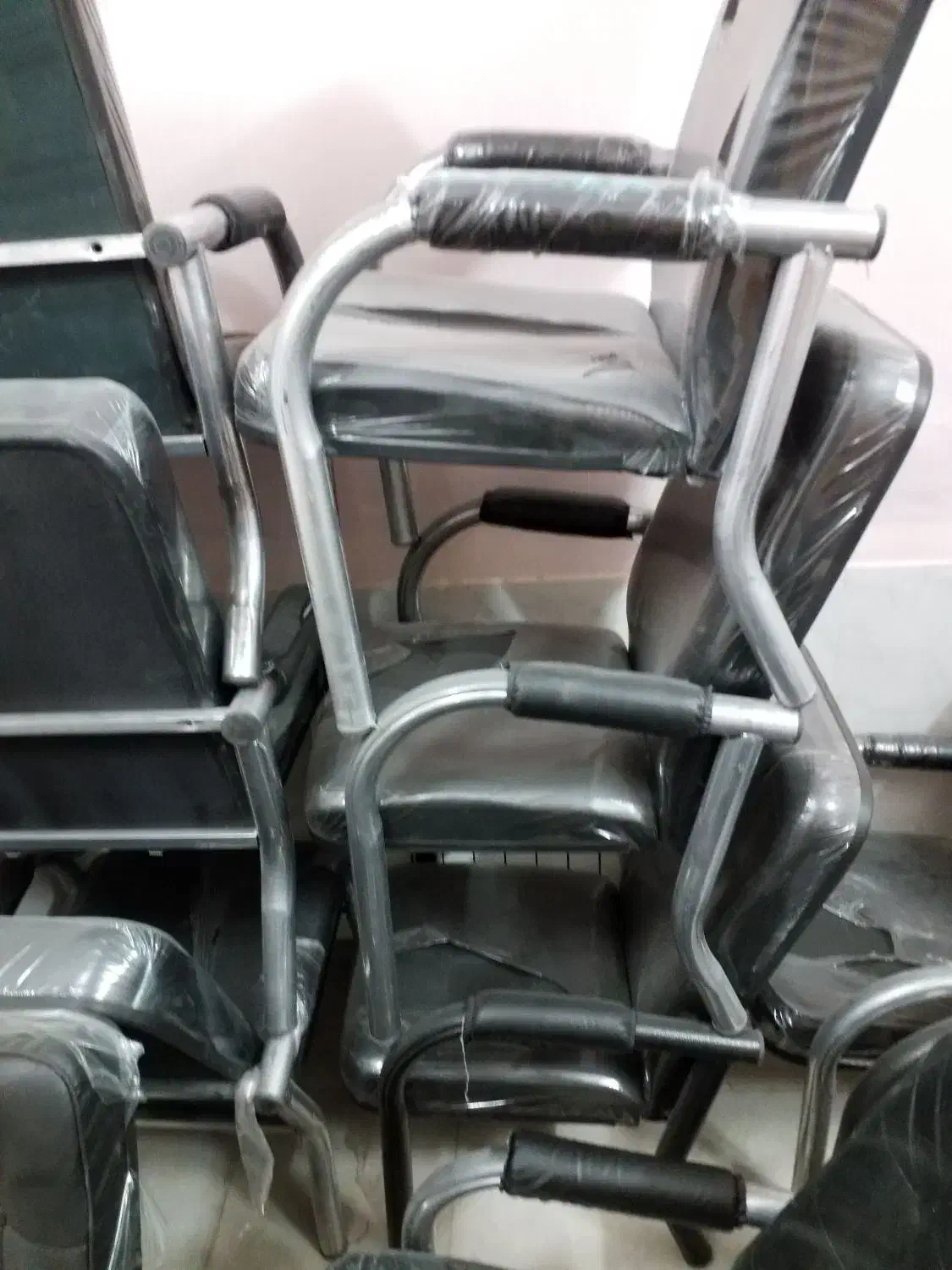 صندلی انتظار|مبلمان اداری|جهرم, |دیوار