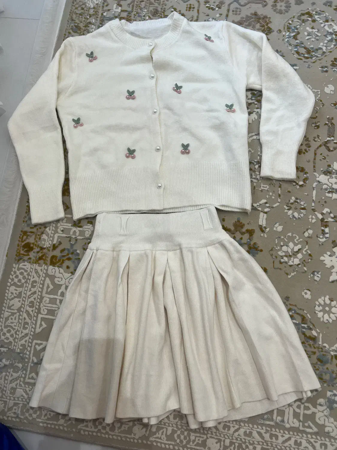 دامن|لباس|مشگین شهر, |دیوار