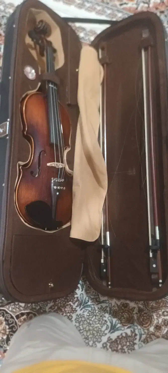 ویولن عتیقه زیرخاکی|ویولن|شهرکرد, |دیوار