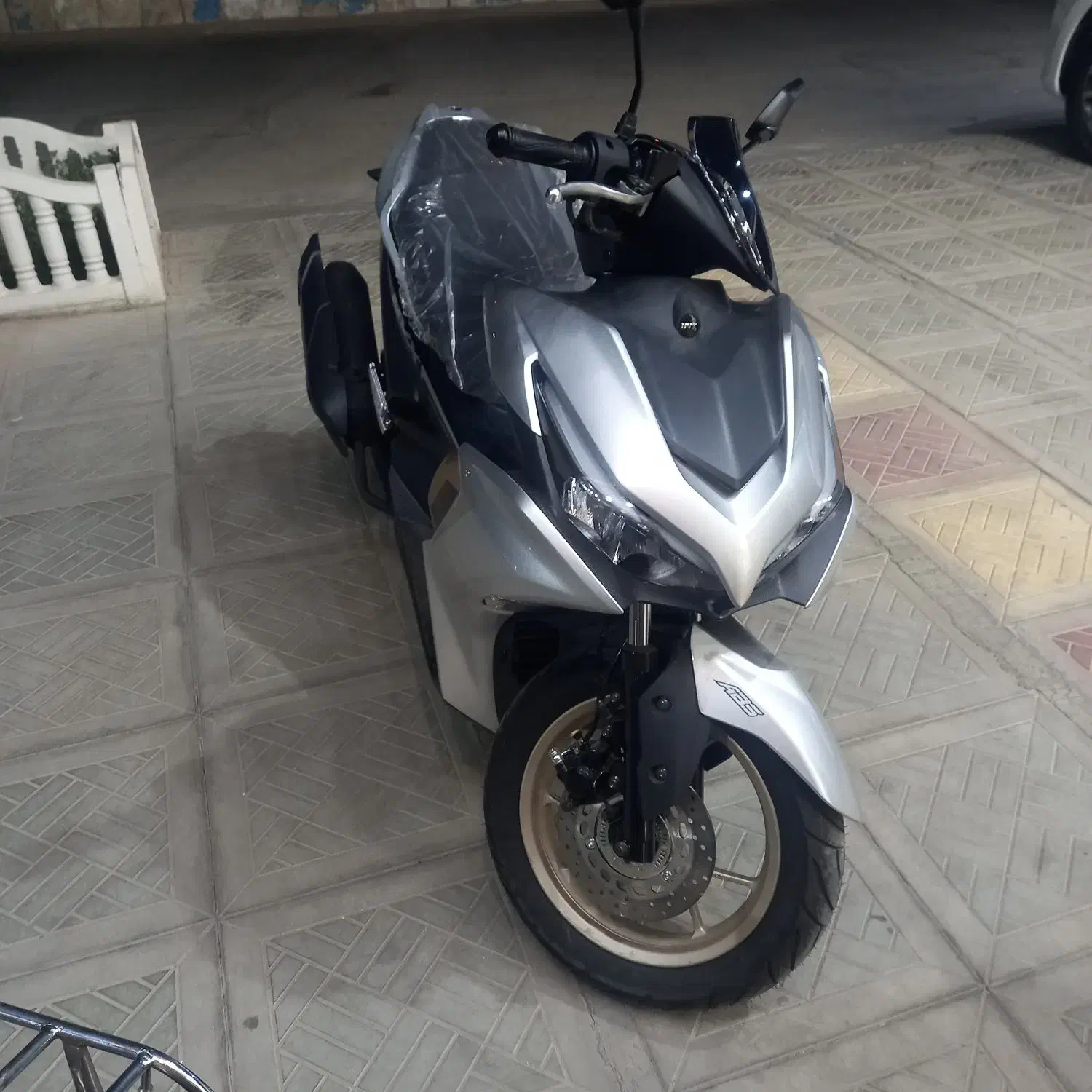 ایروکس ۱۸۰رادیات اب|موتورسیکلت|کاشان, زیارتی|دیوار