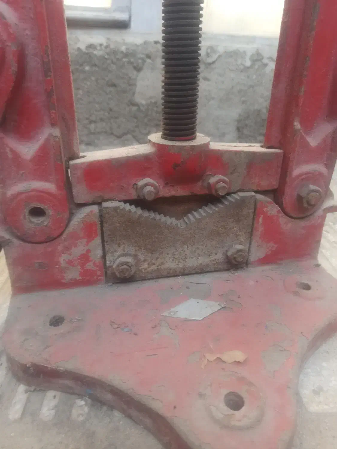 گیره بزرگ سالم|ابزارآلات|کرمانشاه, |دیوار