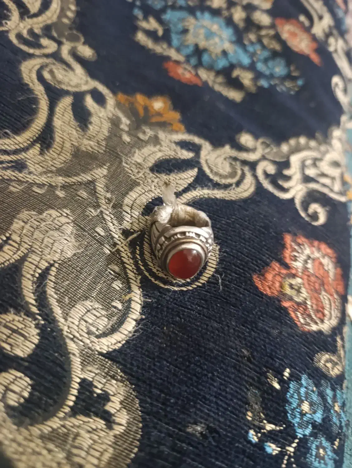 انگشتر|جواهرات|زابل, |دیوار