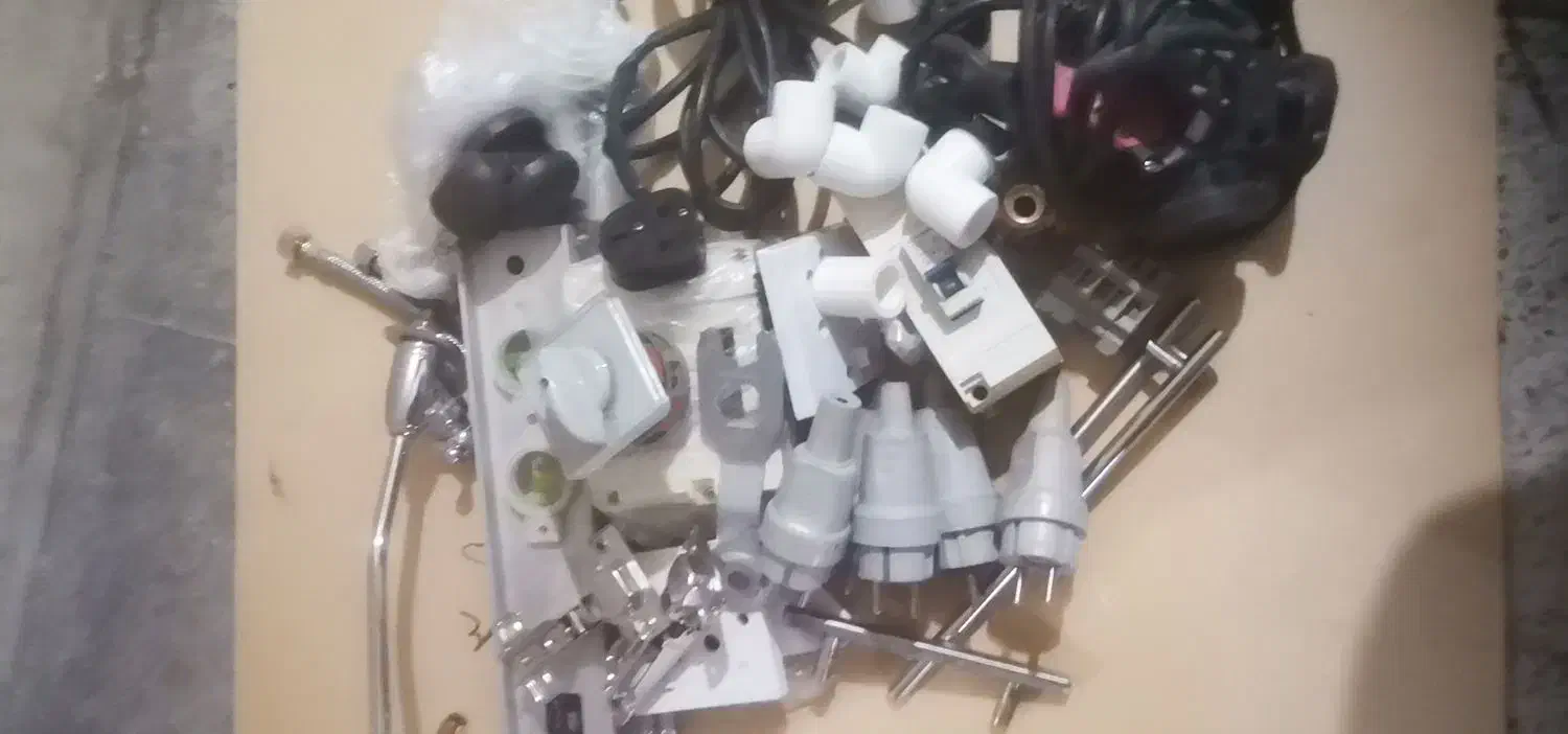 وسایل برقی|سایر لوازم برقی|پرند, فاز ۱|دیوار