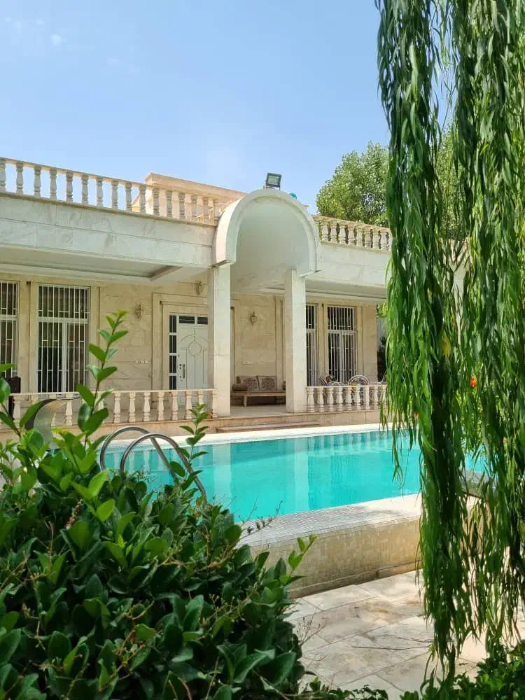 استخدام سرایدار و نظافتچی (ویلا چهارباغ)|استخدام سرایداری و نظافت|چهارباغ, |دیوار