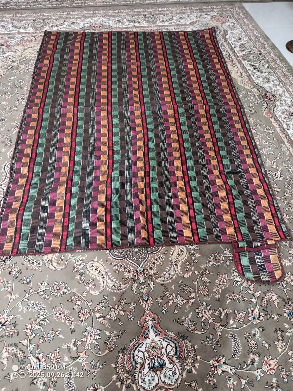 زیر انداز( روفرشی)|روفرشی|شیراز, لشکری‎|دیوار