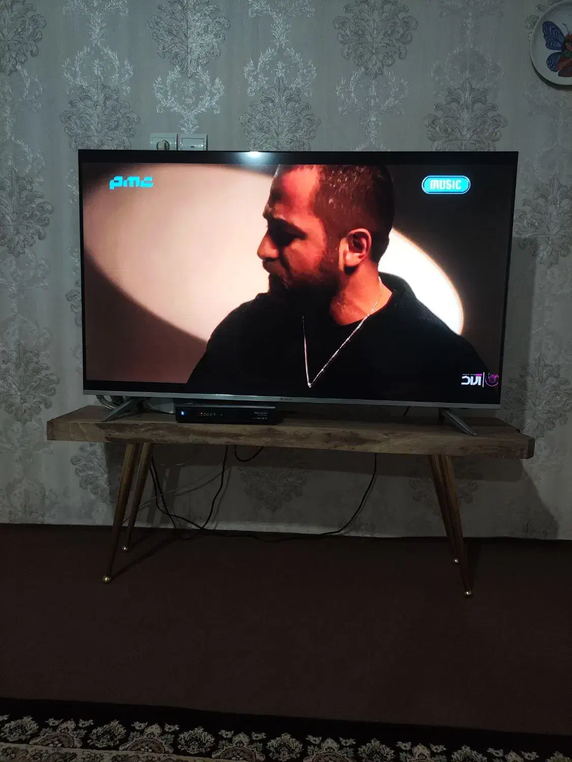 میز تلویزیون دست ساز با الوار گردو سیاه|میز تلویزیون|کرمانشاه, |دیوار